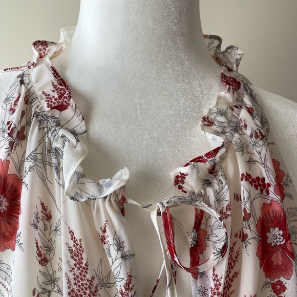 Max Studio Top Floral Top - Picture 1 of 7